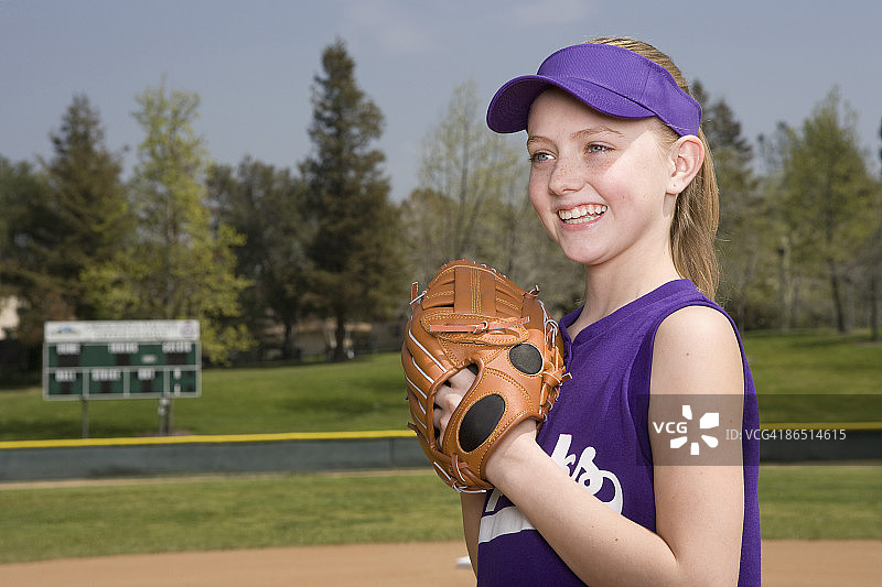 少儿垒球运动员肖像图片素材