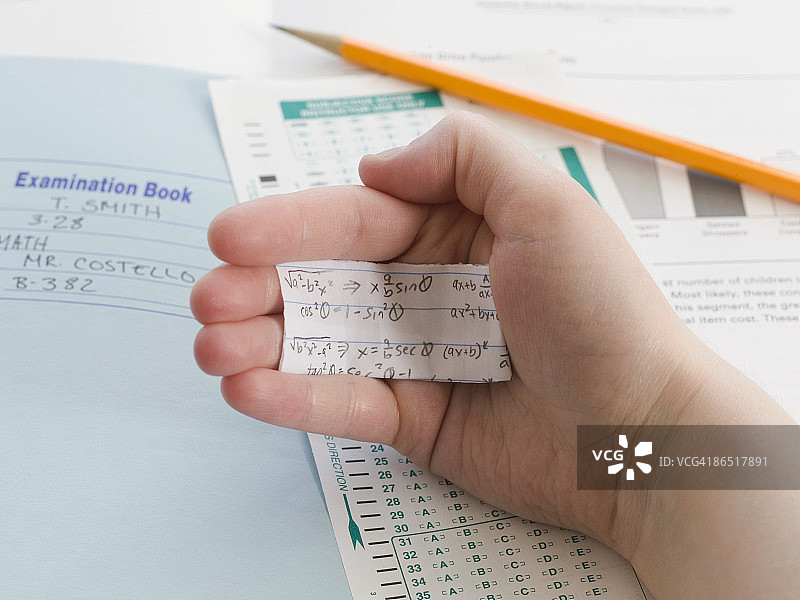 考试作弊的人图片素材