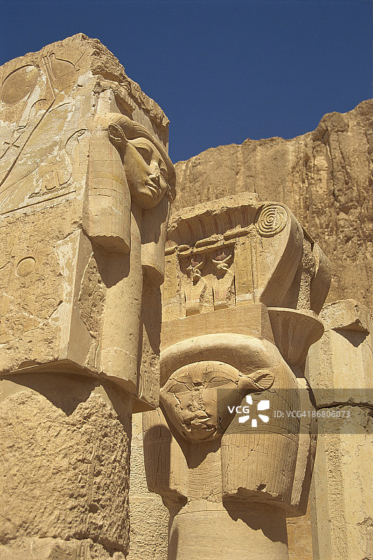 埃及神庙中的雕刻图片素材
