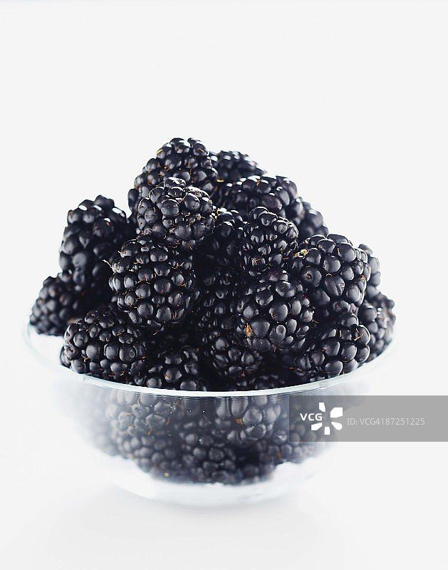 黑莓在碗里图片素材