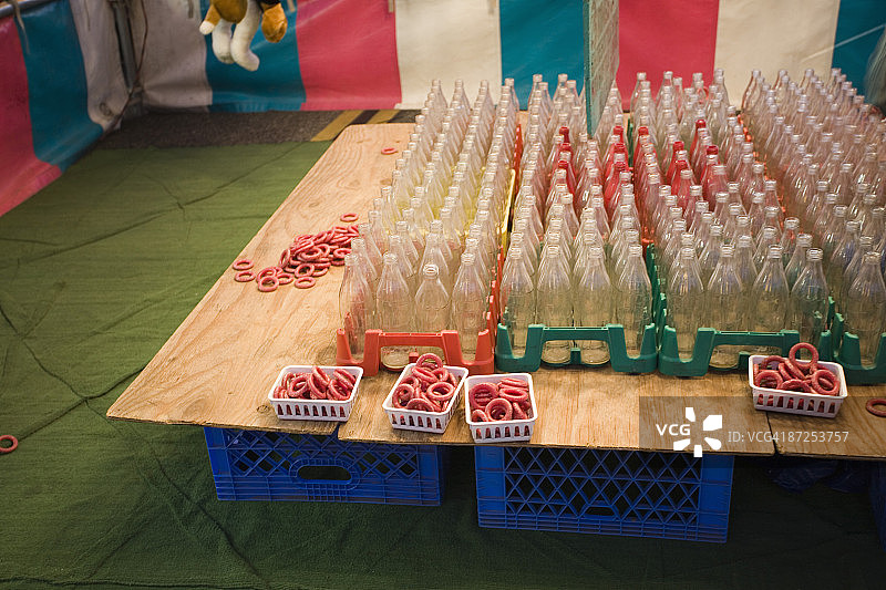 瓶子和环的狂欢节游戏图片素材