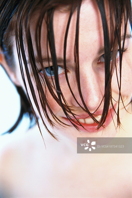 湿头发的女人图片素材