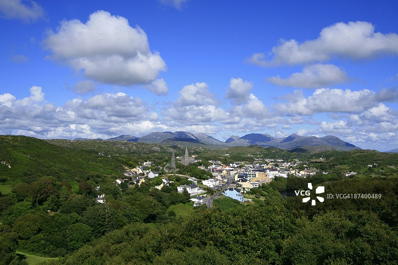 爱尔兰戈尔韦郡克利夫登十二峰图片素材