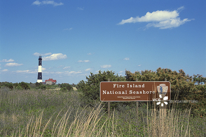 带有标志的灯塔图片素材