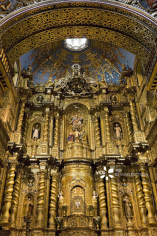 厄瓜多尔基多耶稣会教堂内部图片素材