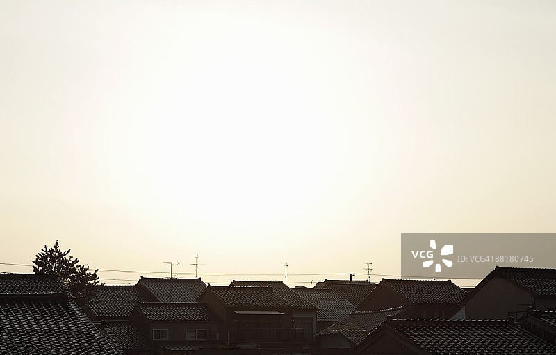 傍晚时分，日本富山县冰见市的风景图片素材