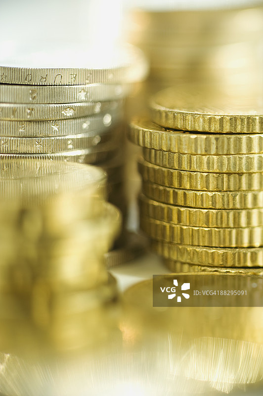 成堆的欧元硬币图片素材