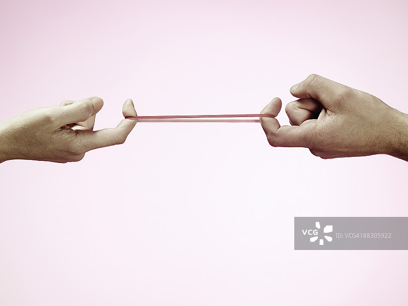 手拉橡皮筋图片素材