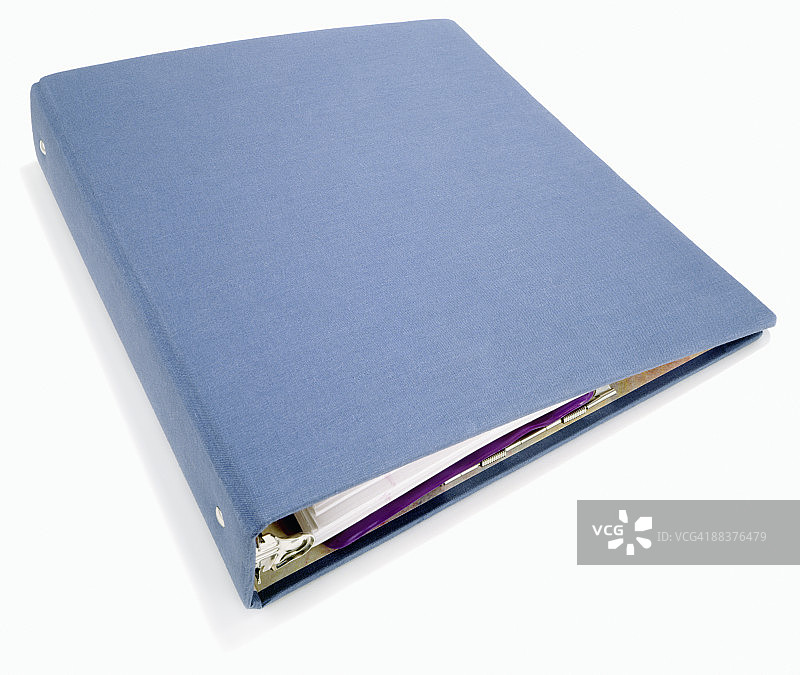 用于学校的经典三环蓝色帆布活页夹图片素材