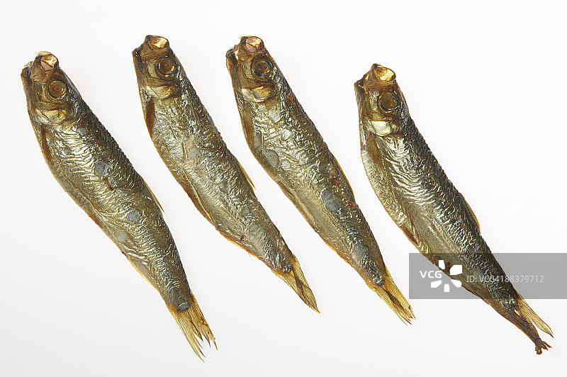 烟熏鲱鱼，升高视角图片素材