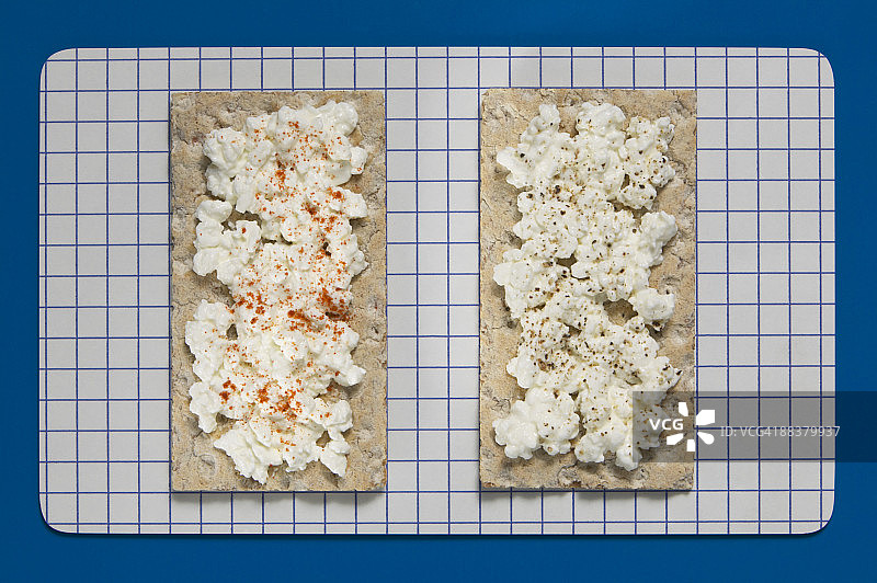 软奶酪脆面包俯视图图片素材