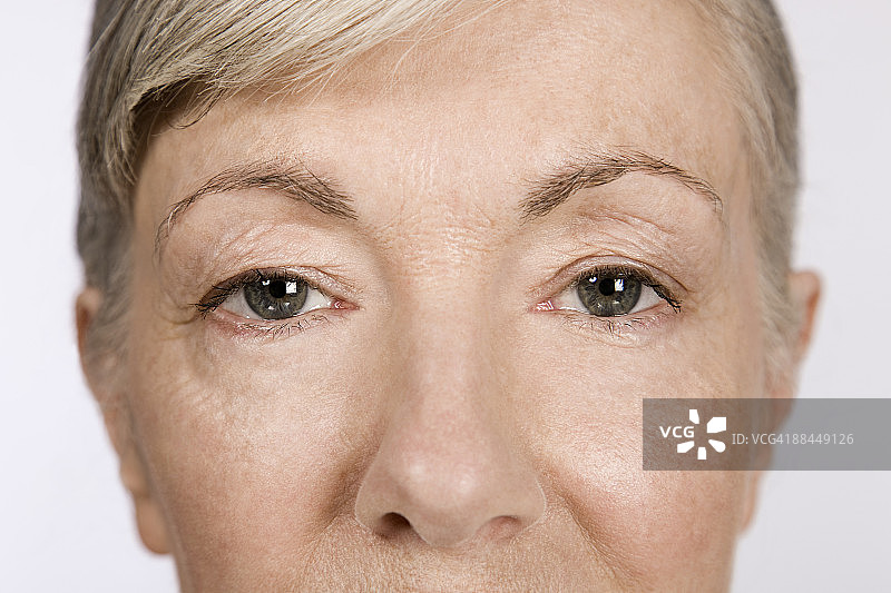 年长妇女的眼睛图片素材