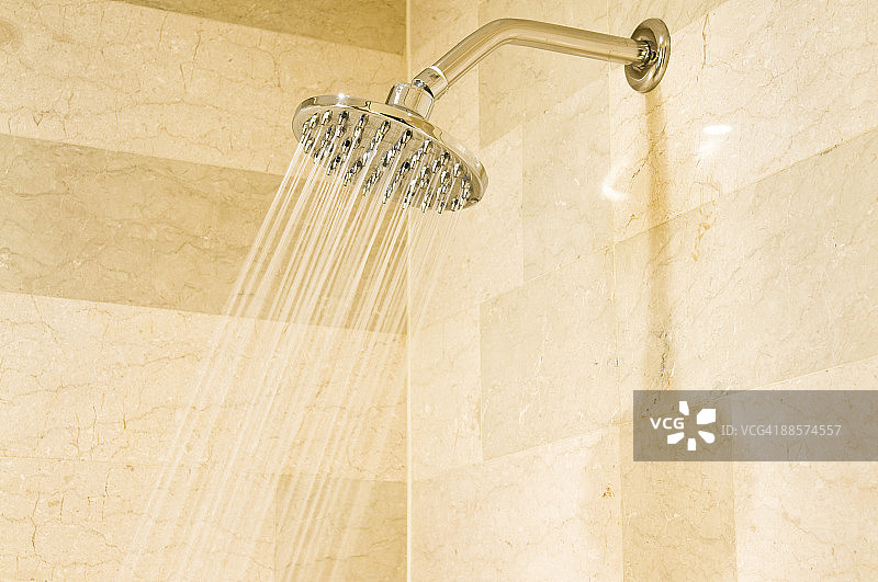 淋浴跑图片素材