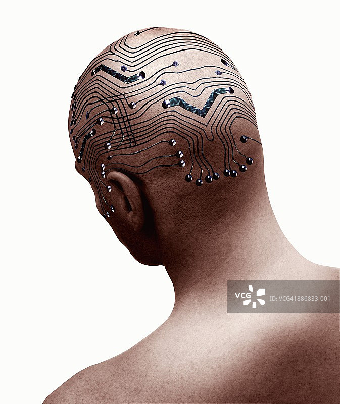 男人光头上设计的电路板（数字合成图）图片素材