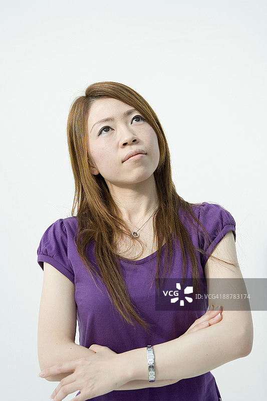 年轻女性思维图片素材