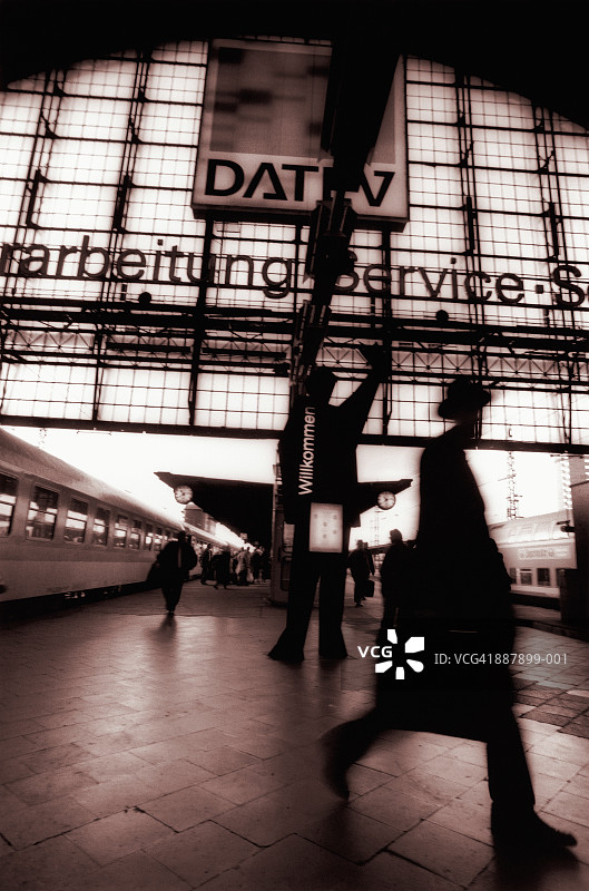 德国法兰克福火车站（黑白）图片素材