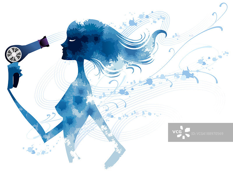 女人吹干长发的侧视图图片素材