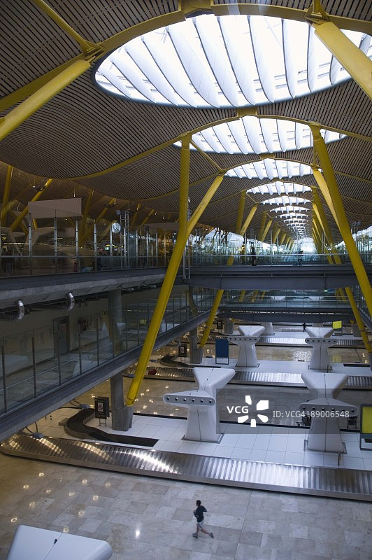 西班牙马德里巴拉哈斯国际机场图片素材