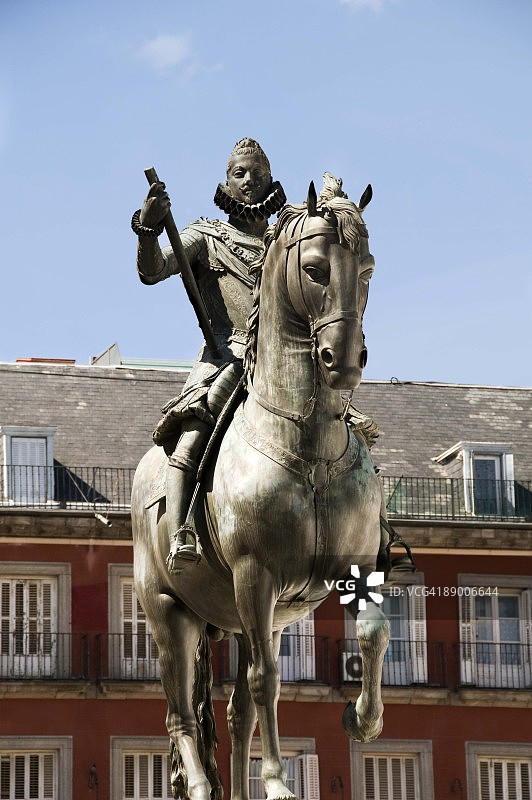 费利佩三世雕像，马约尔广场，马德里，西班牙图片素材