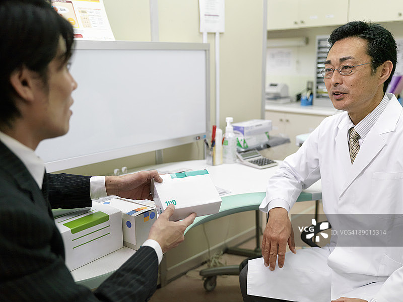 推销医疗用品的销售员图片素材