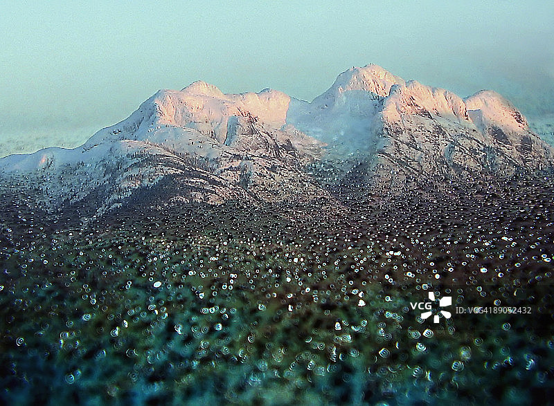 泡泡山图片素材