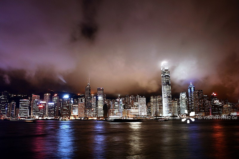 暴风雨交响曲图片素材