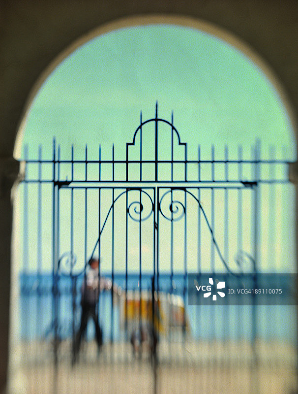 卖冰淇淋的男人图片素材