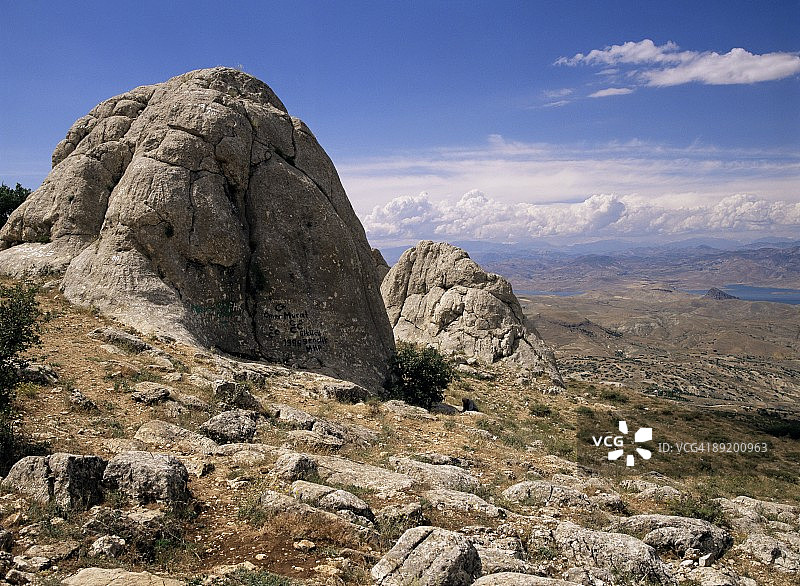 土耳其安纳托利亚东部地区埃拉泽附近的景观图片素材