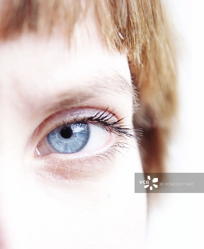 蓝色的眼睛图片素材