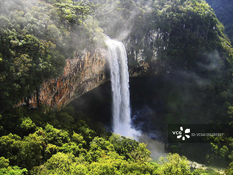 蜗牛瀑布图片素材