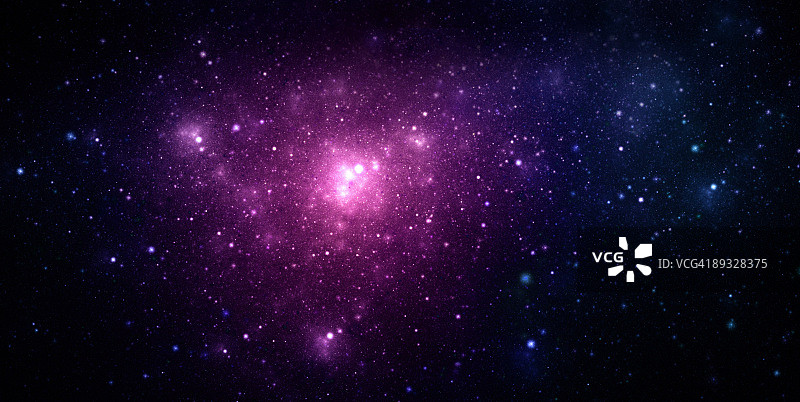 太空中美丽的紫色星云图片素材