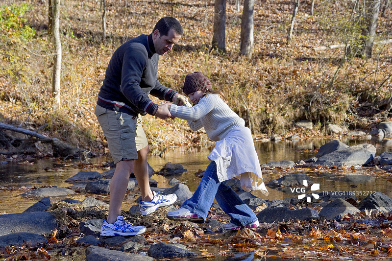 在Papi的帮助下克服挑战图片素材