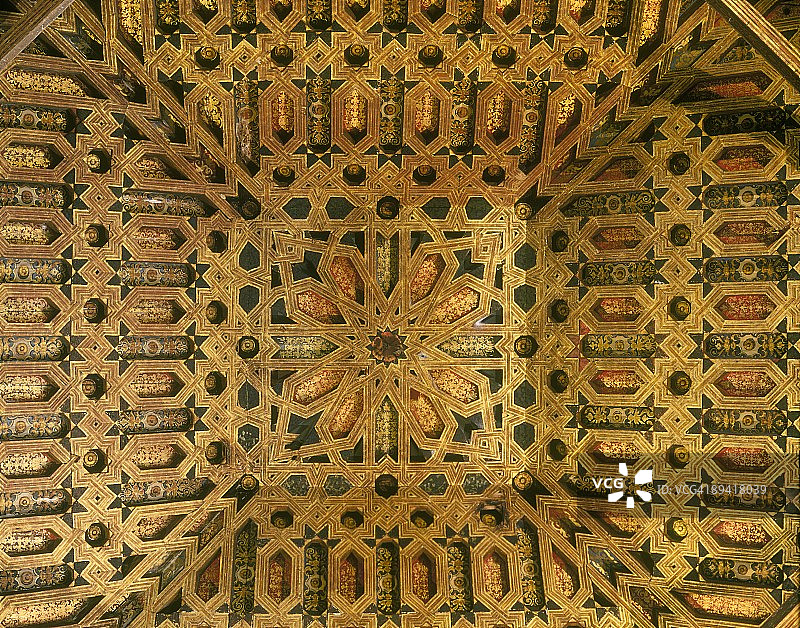 阿尔罕布拉宫，格拉纳达，安达卢西亚，西班牙圣胡安-德迪奥斯花格天花板图片素材