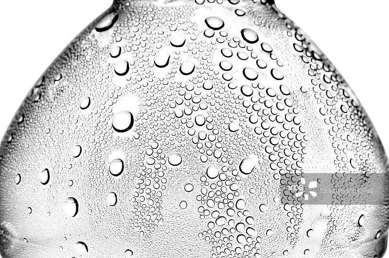 水瓶上的水滴图片素材