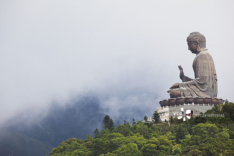 中国香港宝莲寺巨型佛像图片素材