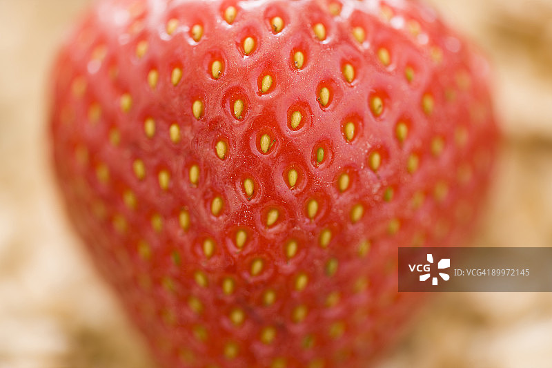 草莓燕麦片图片素材