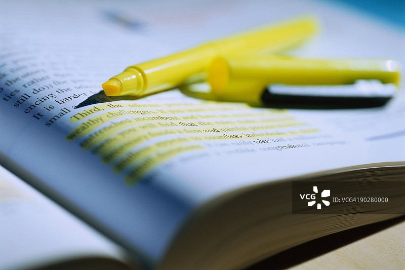 书籍高亮选区图片素材