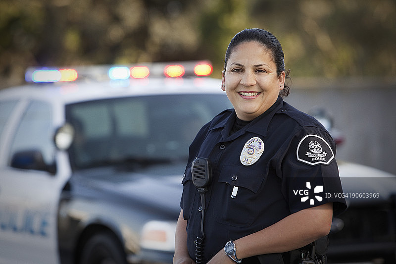 西班牙裔女警察图片素材