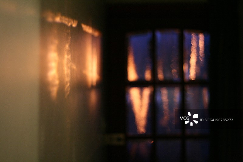 通过图片素材