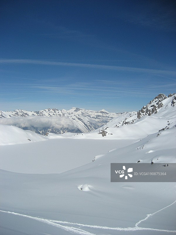 沃克斯湖，瑞士韦尔比耶图片素材