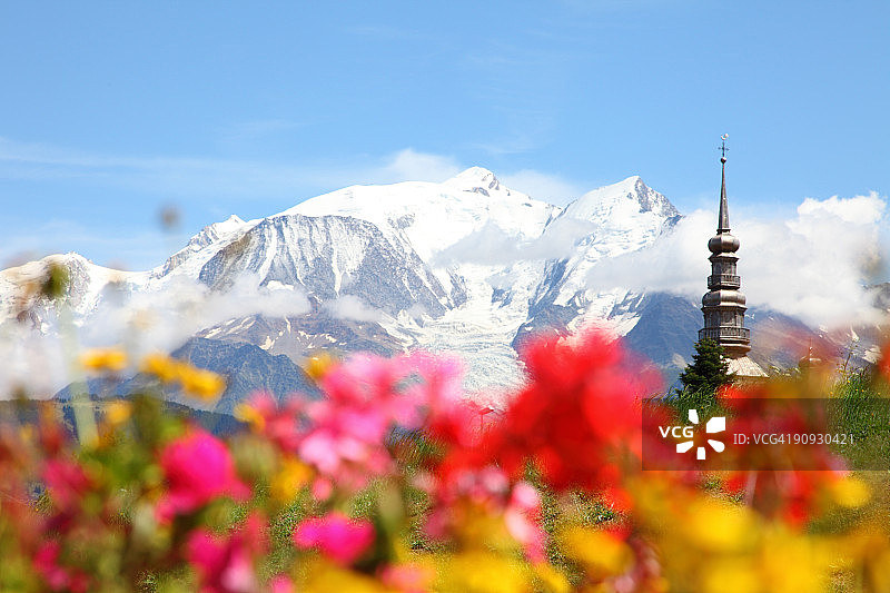 勃朗峰和群山图片素材
