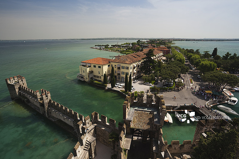 加尔达湖，锡尔苗内图片素材