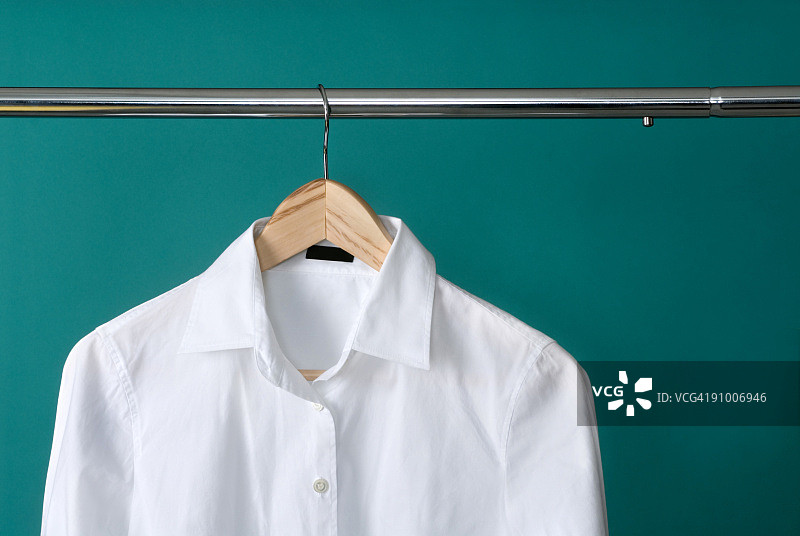 白色衬衫图片素材