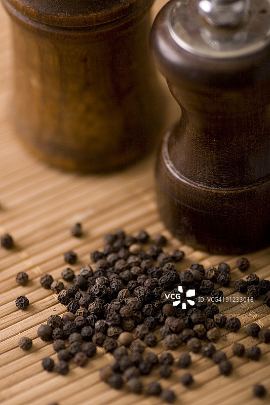 胡椒和研磨器图片素材