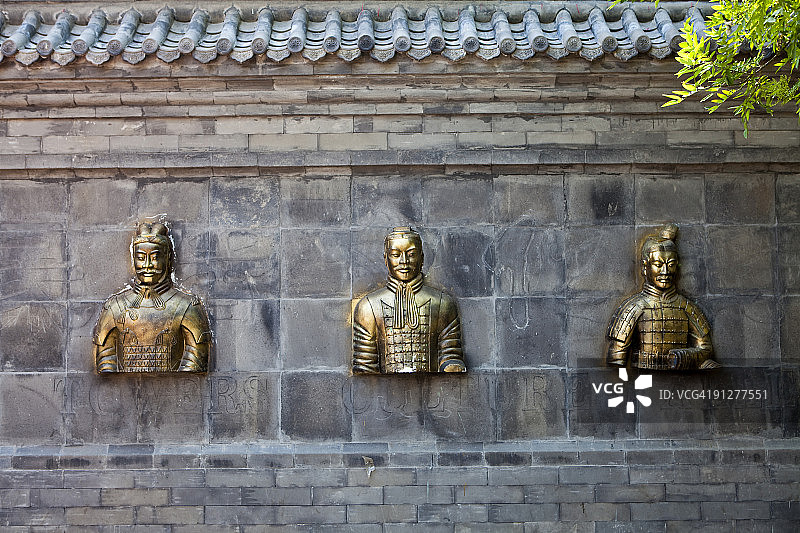 墙上的兵马俑图片素材