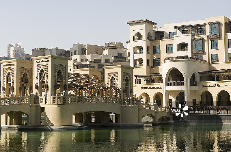 从迪拜购物中心看阿拉伯联合酋长国迪拜的巴哈市集图片素材