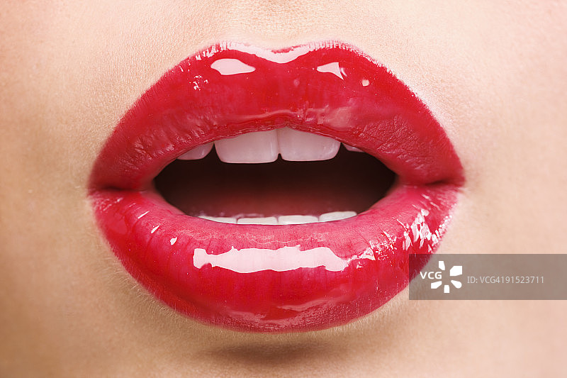 女人的嘴巴特写图片素材
