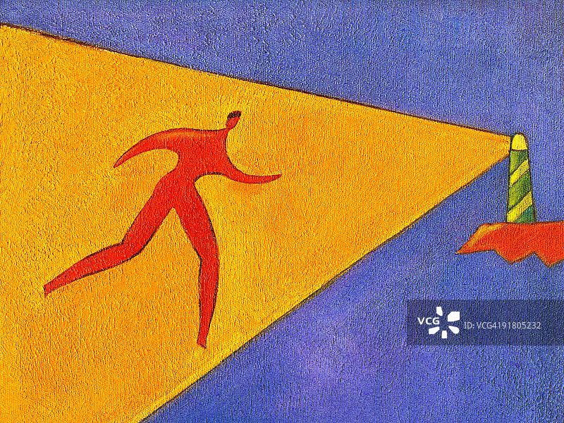 男人朝着灯塔跑去图片素材