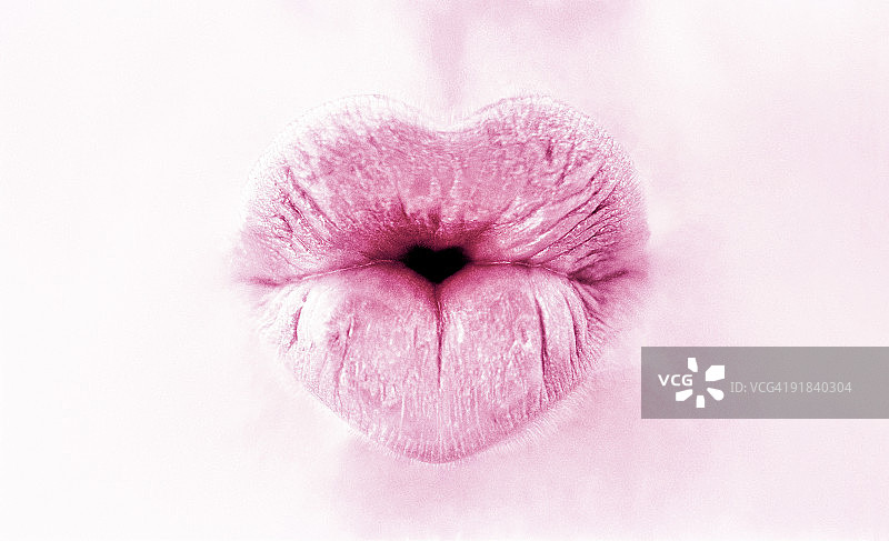 撅起的嘴唇图片素材