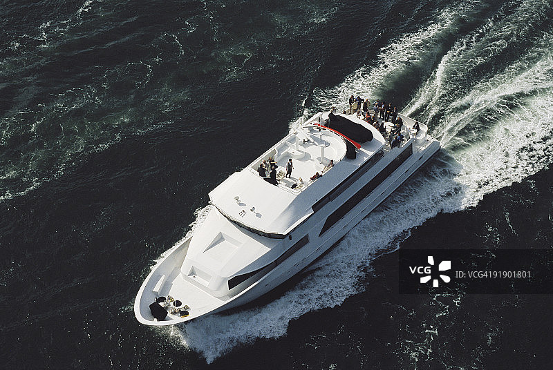 动力艇鸟瞰图图片素材